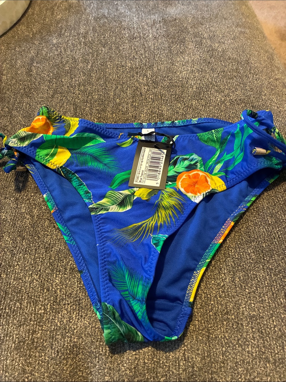 Pour Moi size medium